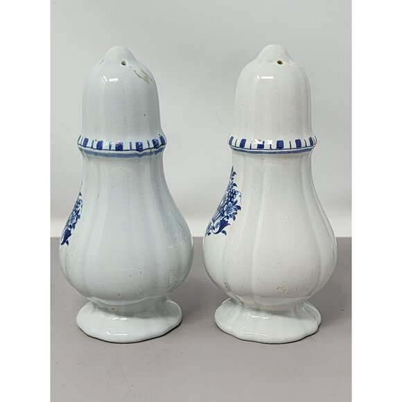 Vintage Ceramic Salt & Pepper Shakers White‎ & Blue Floral Design - Picture 2 of 8